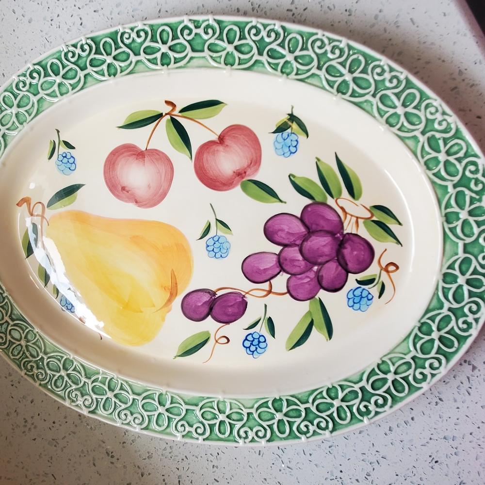 Fruit Design Oval & Circle Platter with Green Border